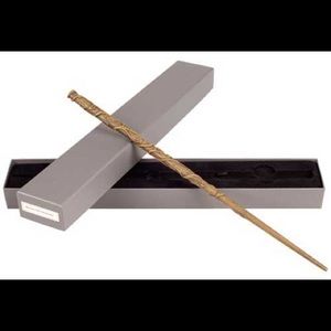 BRAND NEW HERMIONE INTERACTIVE WAND